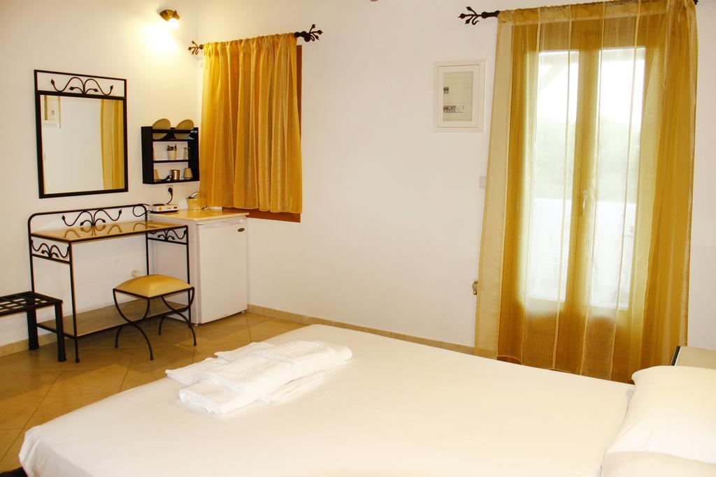 Alisachni Apartman Livádi Kültér fotó
